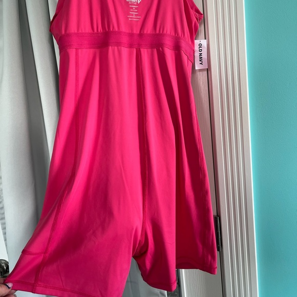 Old navy power soft skort dress , hot pink brand new - Picture 4 of 4